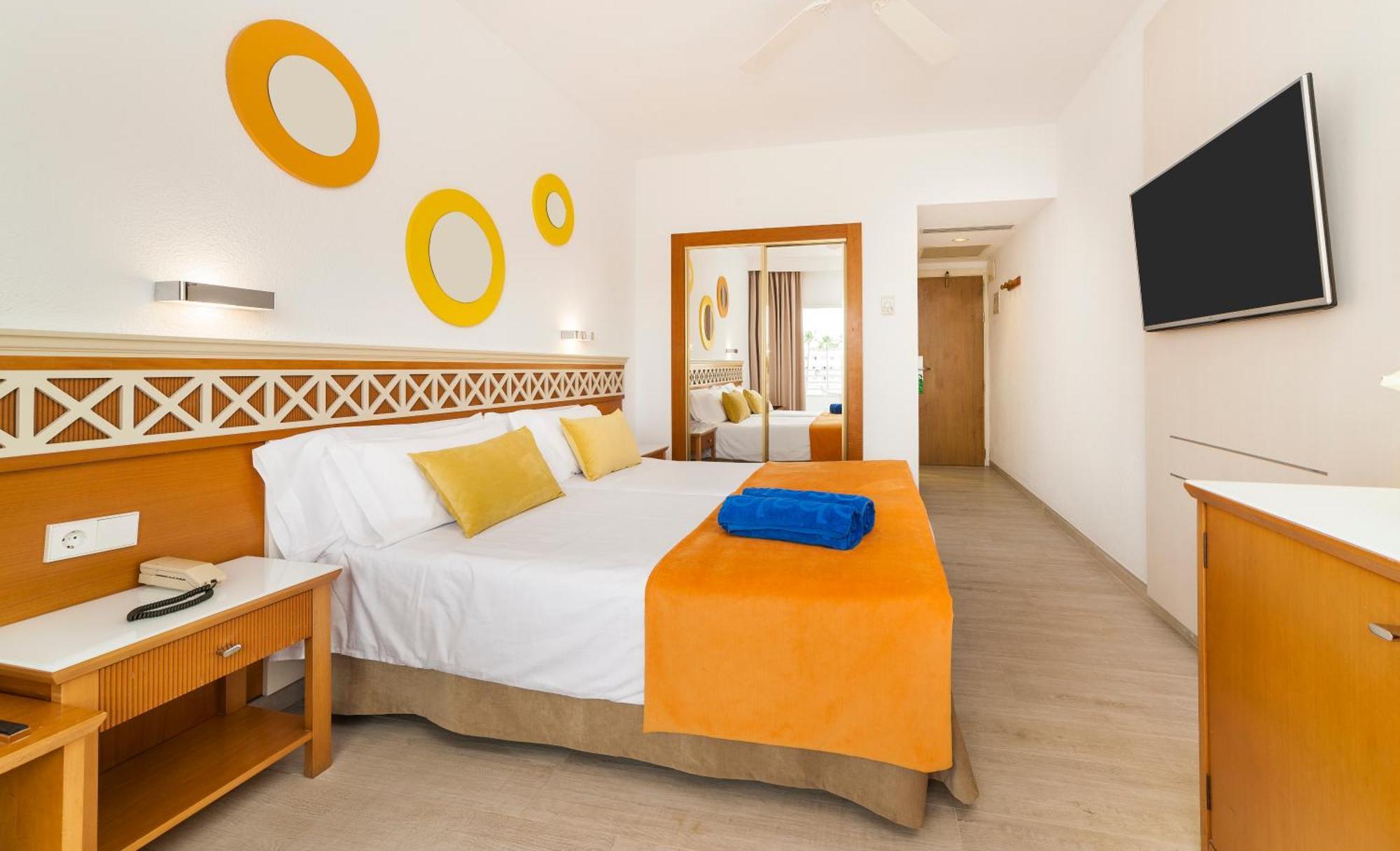 Double Room,693070026:JPEG